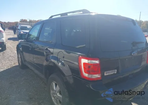 2010 Ford Escape Xlt из США, поврежденный, VIN 1FMCU9D74AKA68896